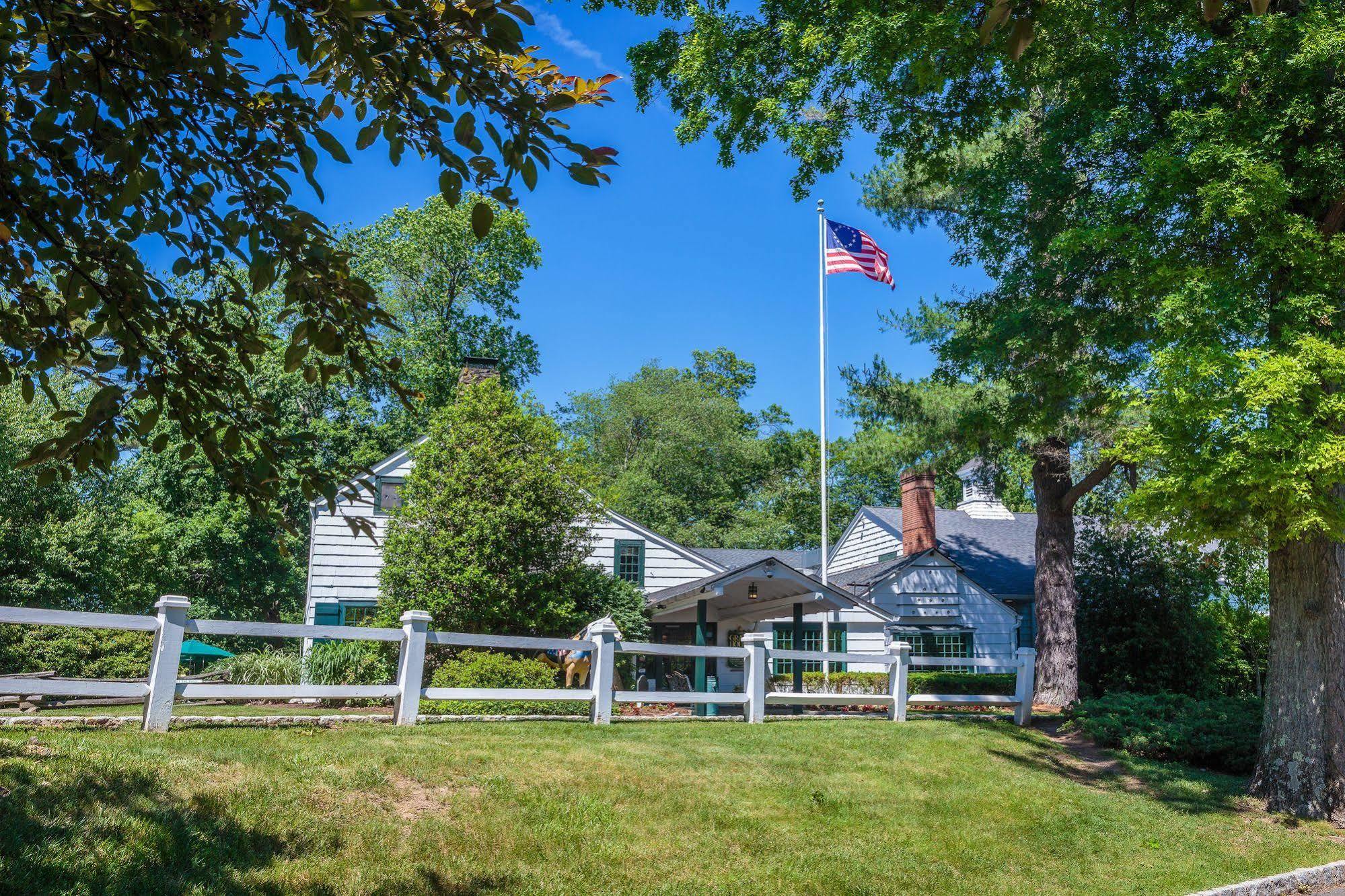 The Olde Mill Inn Basking Ridge Eksteriør billede